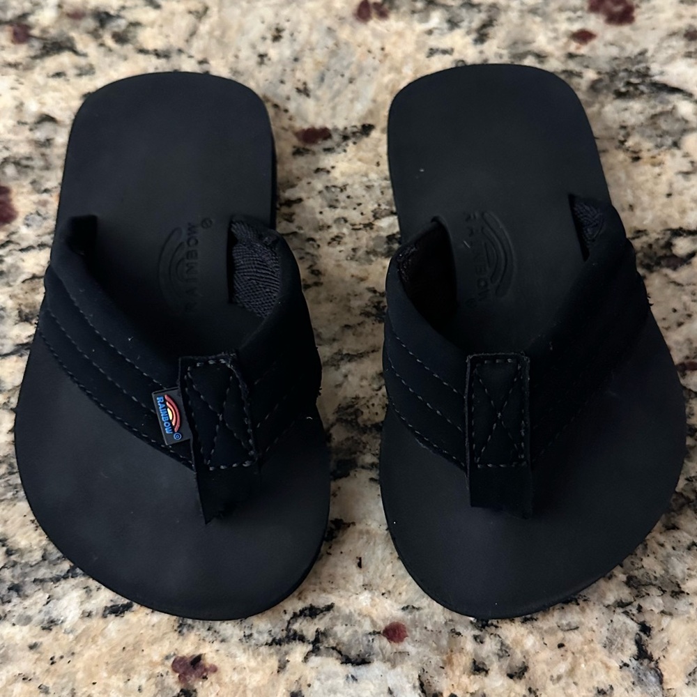 RAINBOW Black Flip Flops Sandals Kids Size 7/8